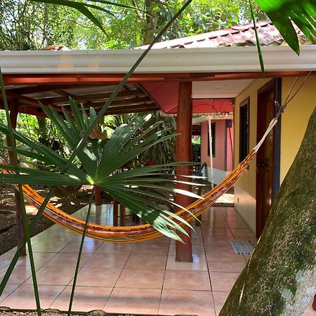 Brigitte'S Ranch Hotel Cahuita Exterior foto