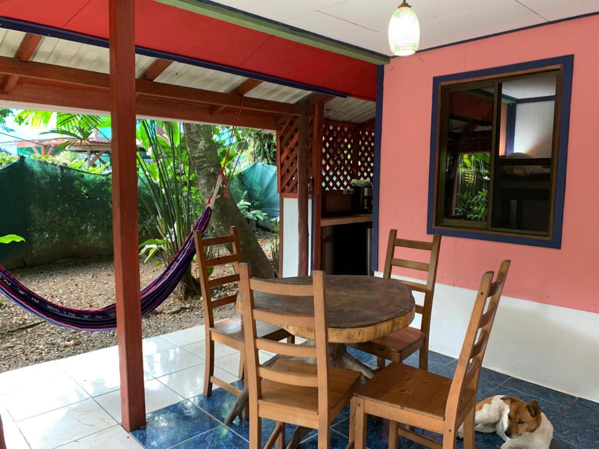 Brigitte'S Ranch Hotel Cahuita Exterior foto
