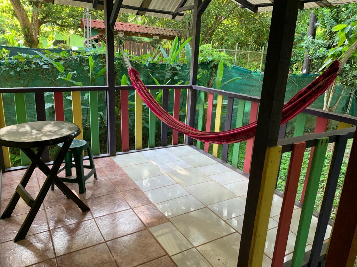 Brigitte'S Ranch Hotel Cahuita Exterior foto