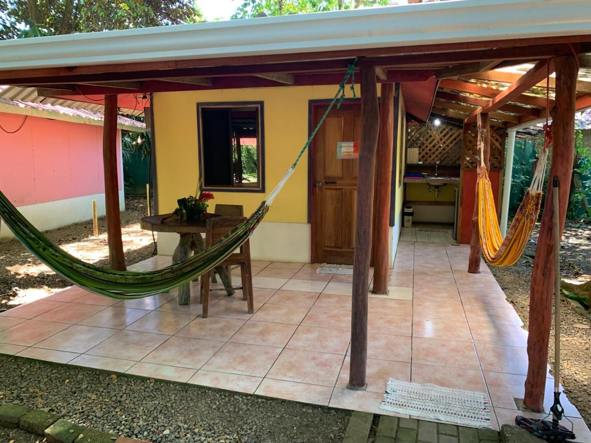 Brigitte'S Ranch Hotel Cahuita Exterior foto