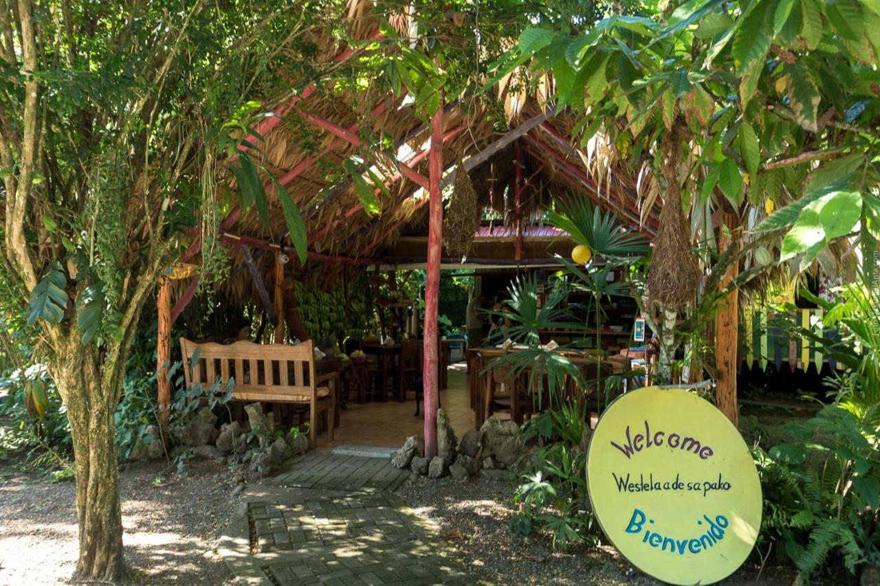 Brigitte'S Ranch Hotel Cahuita Exterior foto